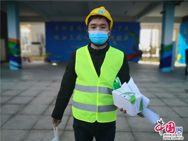 中國(guó)發(fā)布|他們自組智能化勞務(wù)隊(duì)報(bào)名建設(shè)雷神山:想在國(guó)家需要時(shí)做點(diǎn)力所能及的事